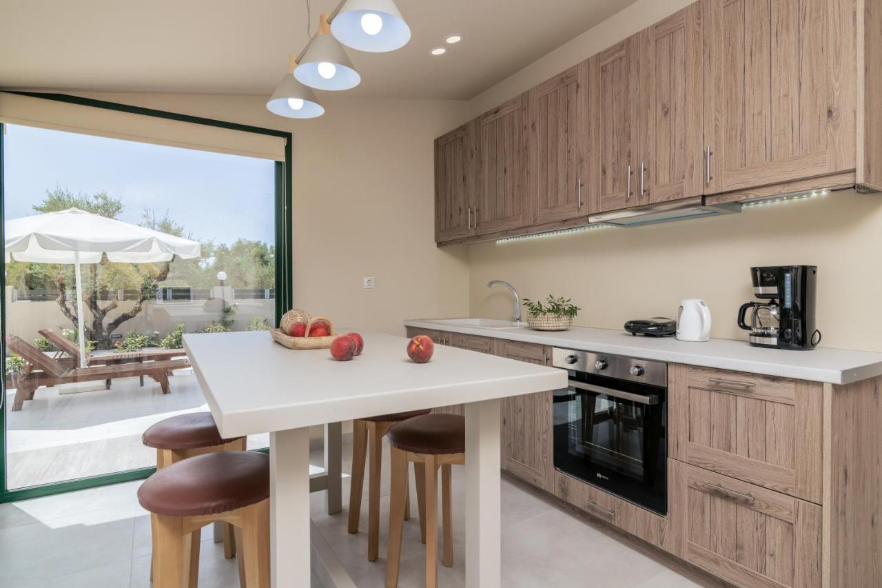 Milk And Honey Residence Romirion Экстерьер фото