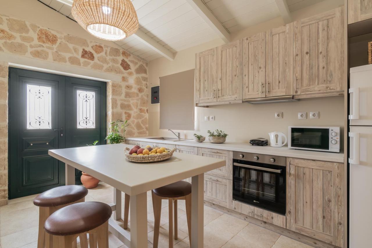 Milk And Honey Residence Romirion Экстерьер фото